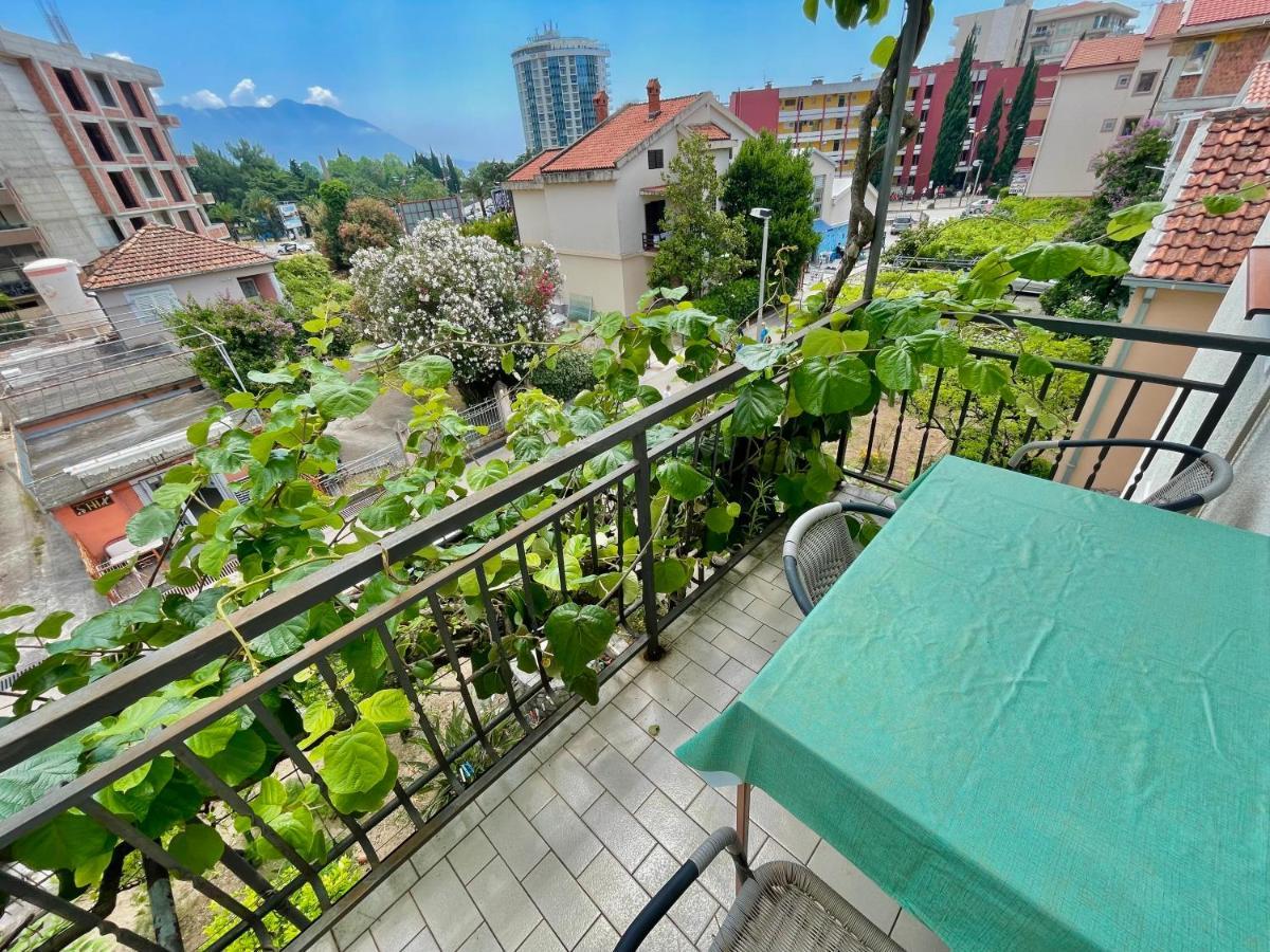 Garden House Budva Luaran gambar